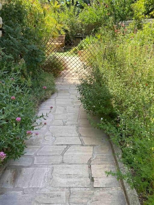 Une Pause Au Paradis Sorgues Extérieur photo
